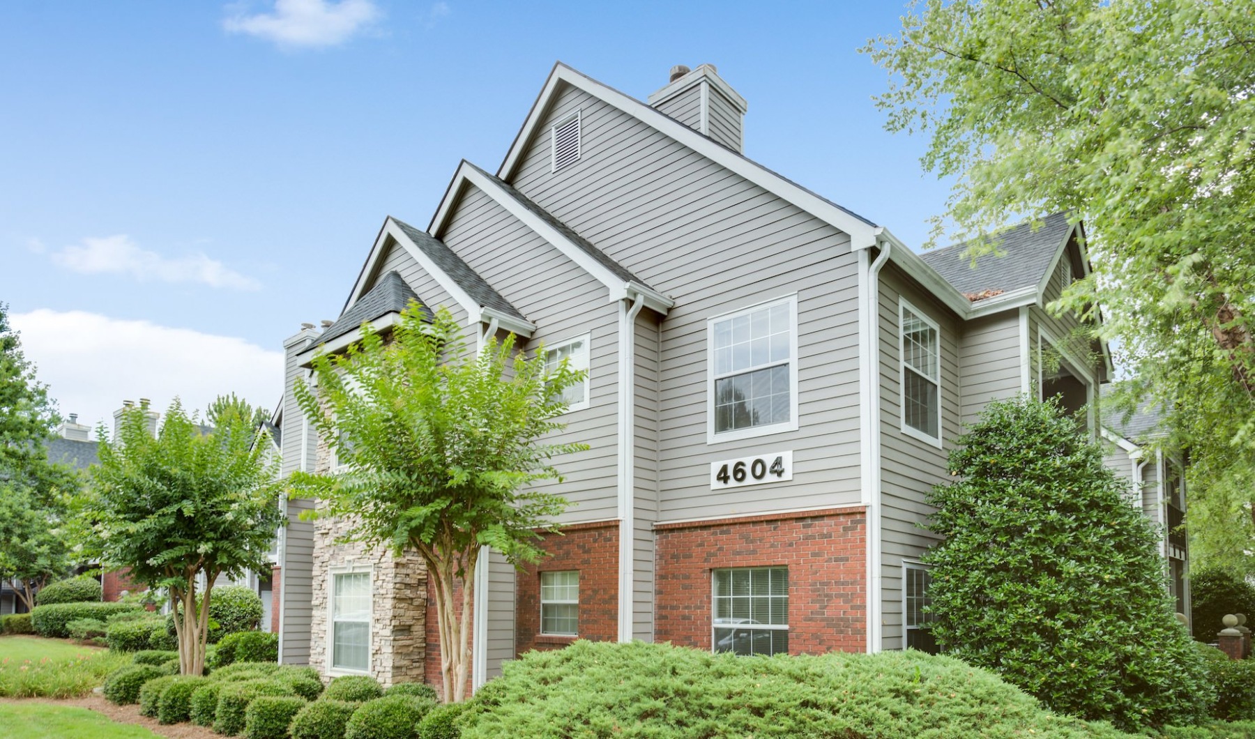 Picture-Perfect Living Picture-Perfect Living